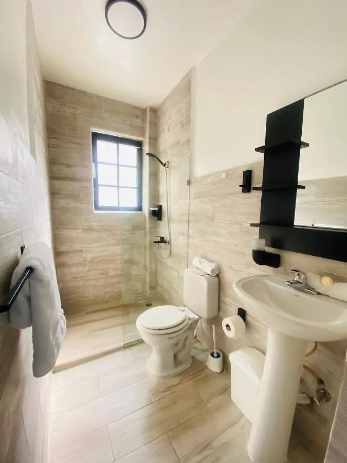 Ob Studios Aparthotel